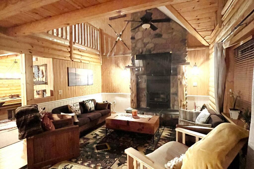 One Of A Kind Rustic Log Cabin Near Bryce Resort - Large Game Room - Fire Pit - Large Deck - Bbq Basye Exterior photo